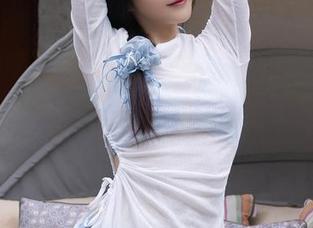 秀人网 – 私语baby的女神：每天都有新姿态，写真就等你来欣赏。