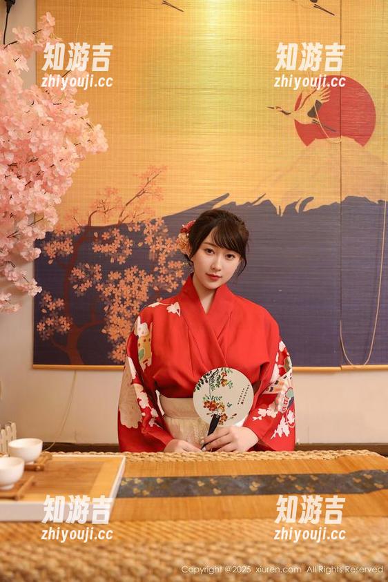 秀人网 - 设计师的灵感？不不，应该是陈怡曼的瑜伽姿态，原图玩转创意