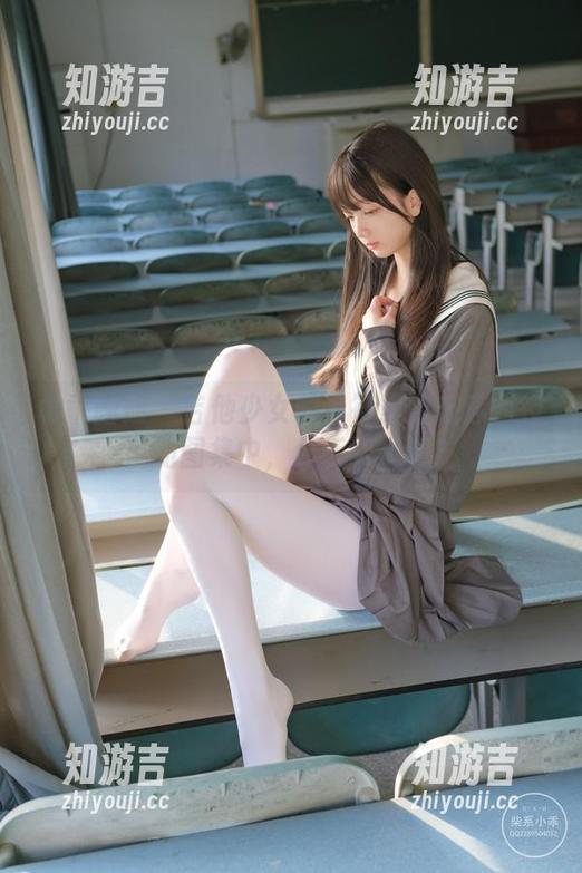 稚乖画册 - 吉他少女的音符飘散在赤西夜夜的图集中，你听到了吗？