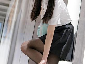 稚乖画册 – 赤西夜夜的新发掘：这是最新的吉他少女资源没错吧？