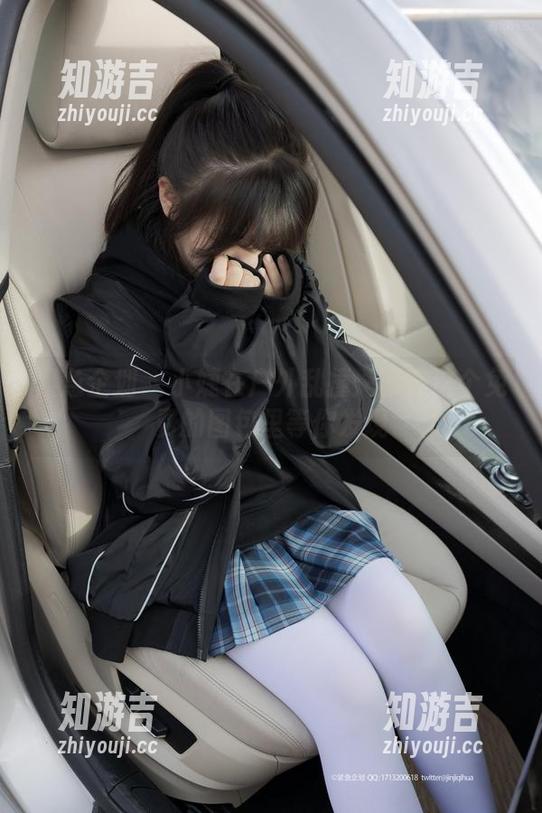 紧急企划 - 小婕在户外乱撞：就在这个免费的图包里等你发现