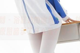 紧急企划 – 浴缸边的幽怨身影，林书辞的全套原图暗示了什么呢？真不好说。