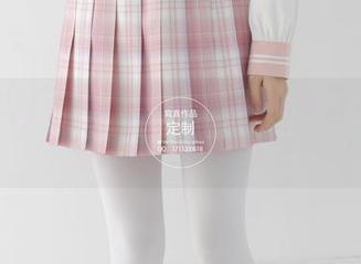 紧急企划 – 校服私拍，当龙崎聆音遇见校园日常的随机情景
