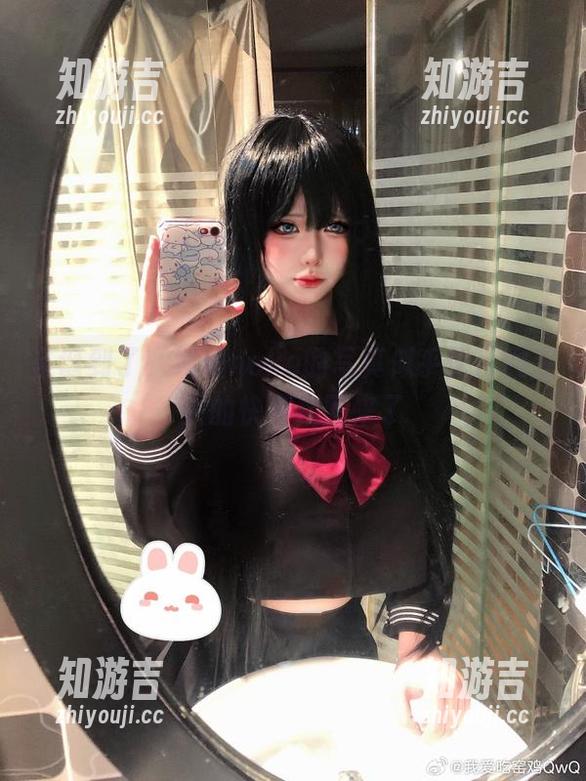 圣诞到了，纯爱neko的写真似乎把那颗丢失的快乐找回来了