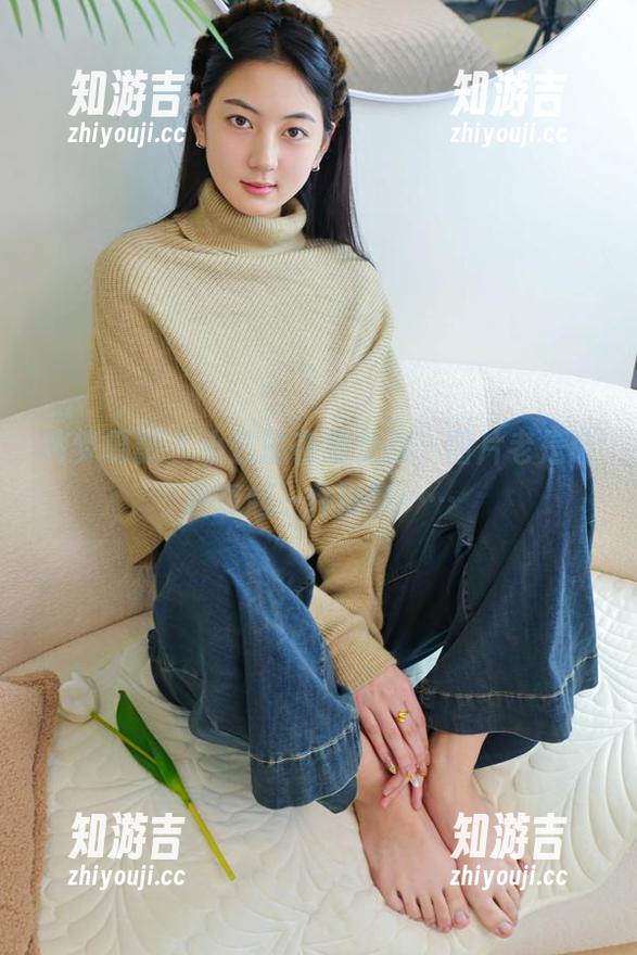 绮梦摄影 - 小艺的在线女孩，图片老是让我想起一件旧事……