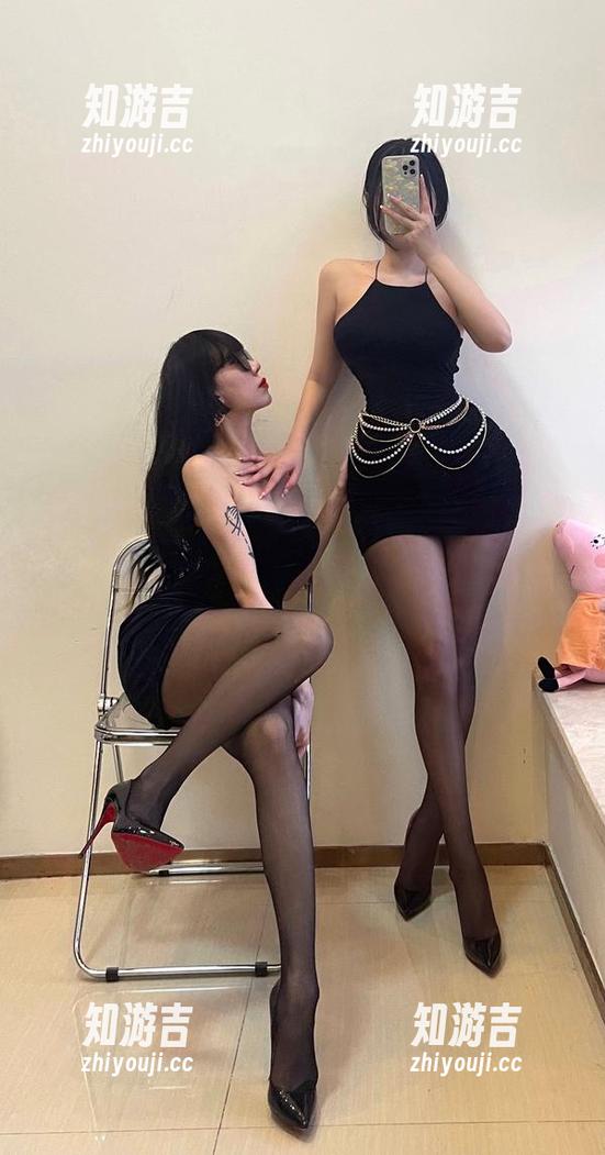 微密圈 - 红色艾拉·isla，私拍的迷人游戏，美图让人欲罢不能