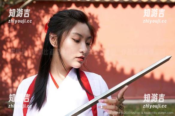 蜜桃社 - 伊琳比基尼写真：当夏天遇见大胆，作品集里有惊喜哦！