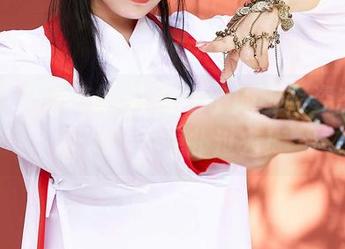 蜜桃社 – 精选桃乃香Tina的厨娘姿态，看到食材都想扑过去！