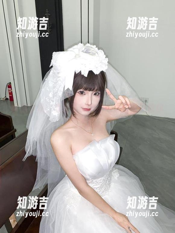 拿起手机，蠢沫沫的油亮高清套图拯救你低落的周二！