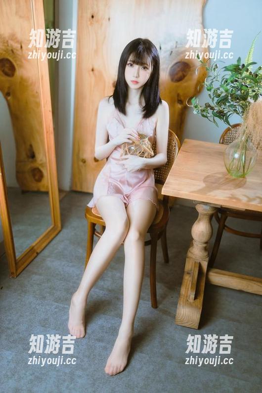 许岚LAN制服写真合集：我是不是该换个职业？