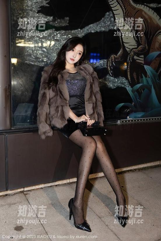 语画界 - 动感满满，李丽莎在高清写真里秀的不只是体操服还有她的气场！
