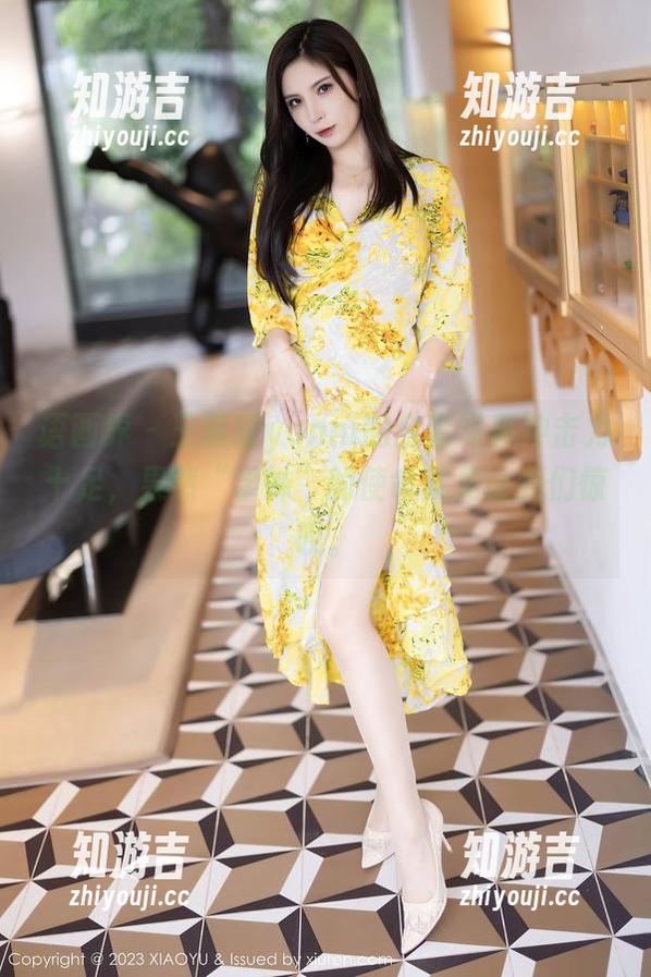 语画界 - 王馨瑶yanni的全套写真冲击力十足，果然“学妹”的使命就是让我们惊叹。