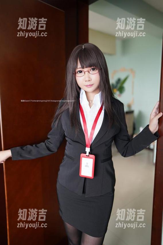 铭铭kizami校园的私房巧思：这细节处理无微不至，简直让我不知该盯着哪个地方好了！