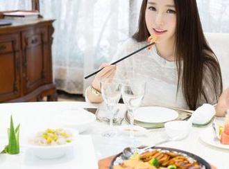 魅妍社 – 赵欢颜Jessica的私拍，姐姐的瘫坐日常，太让人意外了吧
