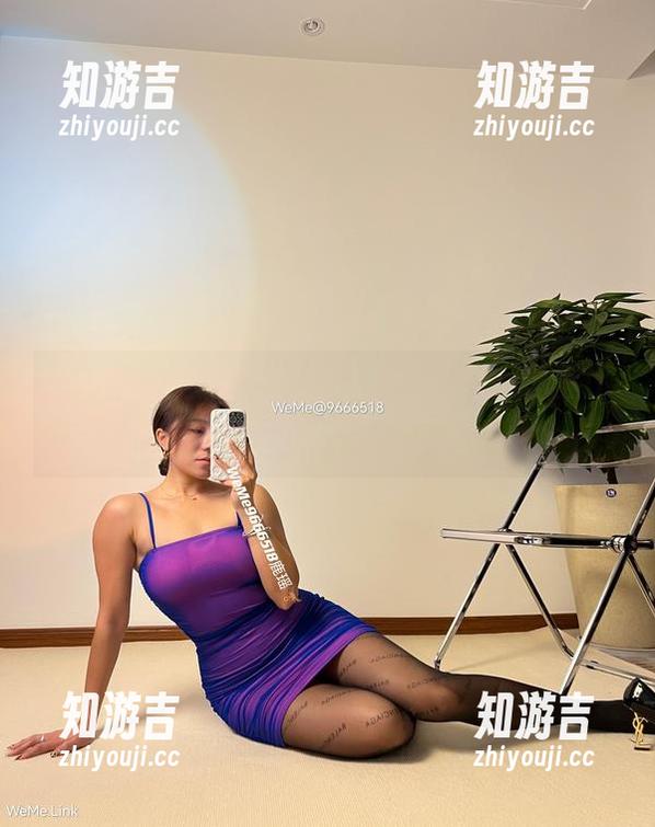 微密圈 - 这鹿瑶的图包更新，花嫁造型比我脑海中的婚礼还离谱。