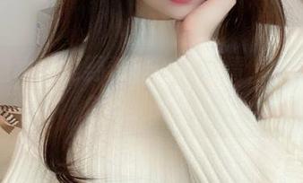 图集潜水：鹿野希839个表情，全在这白色高叉泳装里