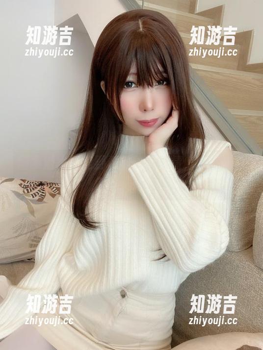 图集潜水：鹿野希839个表情，全在这白色高叉泳装里
